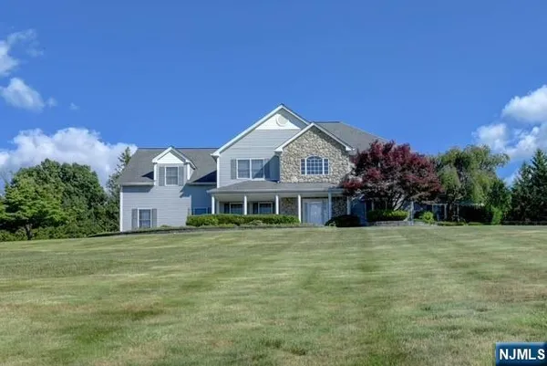 $765,900 | 32 Dyer Road, Sussex, NJ 07461