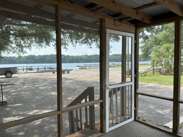 $255,000 | 1062 Mcwhite Lane, Summerton, SC 29148