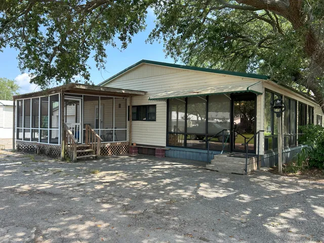 $255,000 | 1062 Mcwhite Lane, Summerton, SC 29148