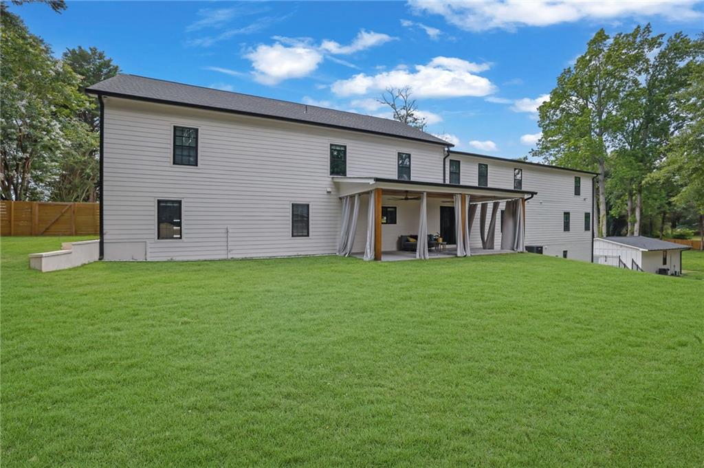 11505 Elkins Road Roswell, GA 30076 - Photo 12 of 75