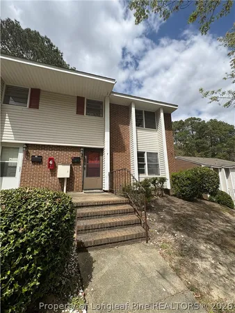 $1,575 | 571 Winding Creek Road, Unit F, Fayetteville, NC 28305