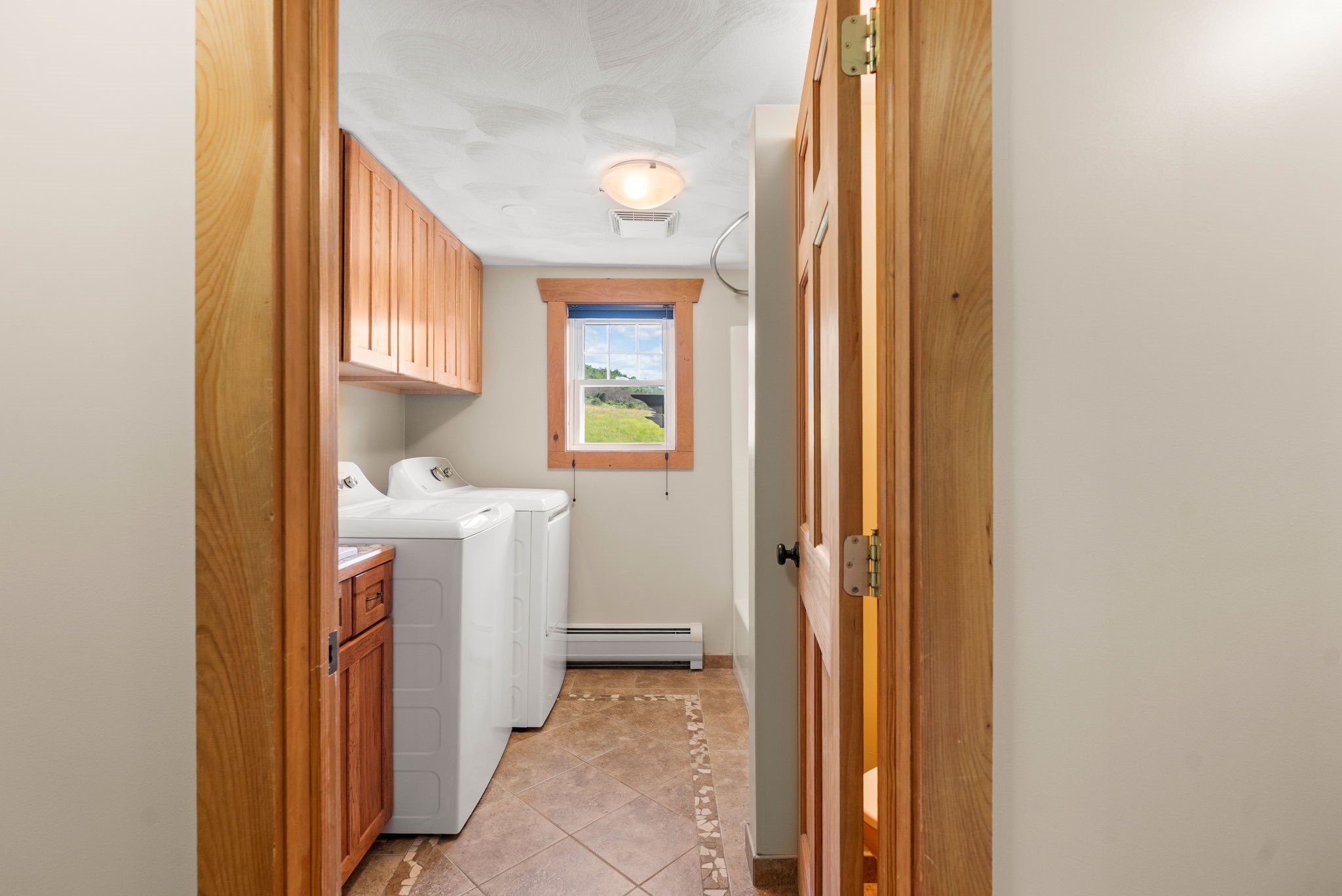 395 Hardy Road Johnson City, NY 13790 - Photo 21 of 41