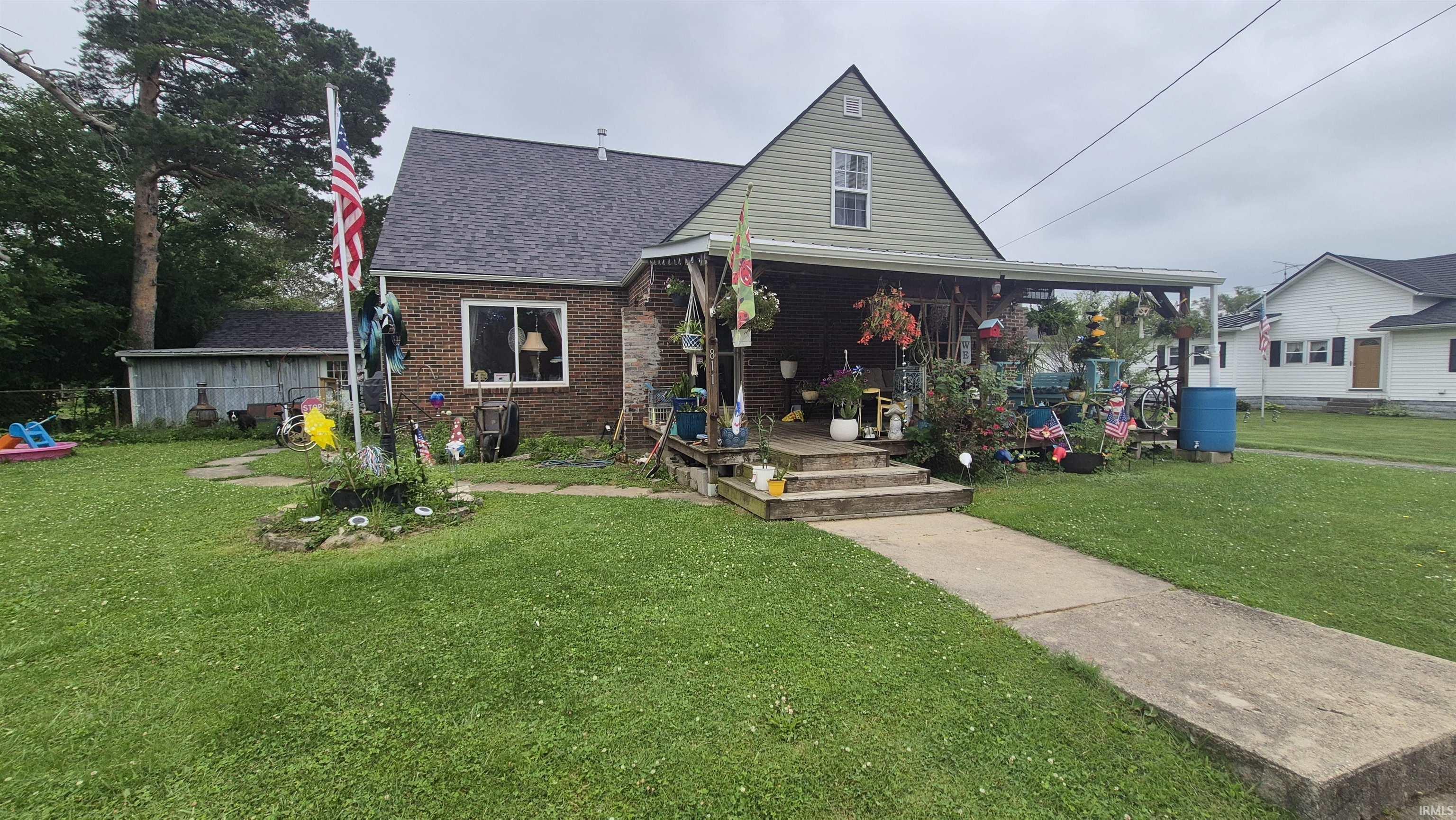 811 South Main Street Dunkirk, IN 47336 - Photo 1 of 35