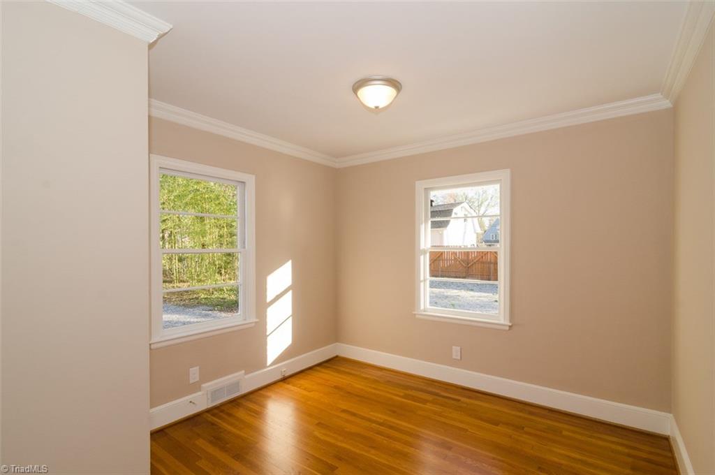 631 Rockspring Road High Point, NC 27262 - Photo 14 of 26 Gallery Image 14