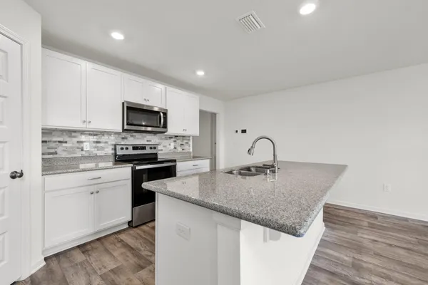 $2,150 | 5557 Galahad Trail, Milton, FL 32583