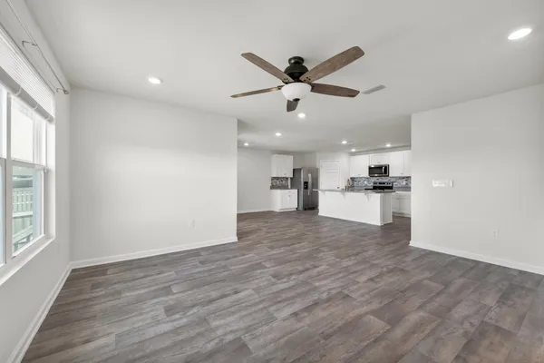 $2,150 | 5557 Galahad Trail, Milton, FL 32583