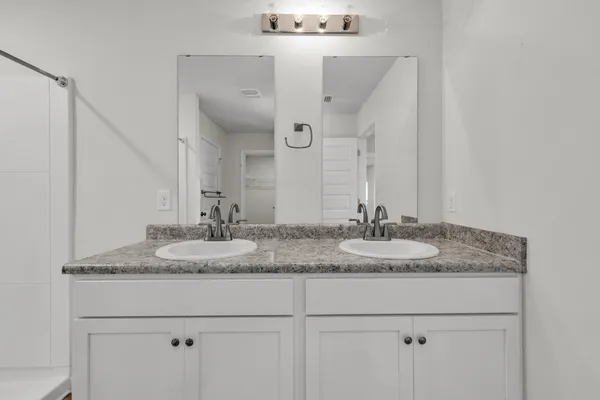 $2,150 | 5557 Galahad Trail, Milton, FL 32583