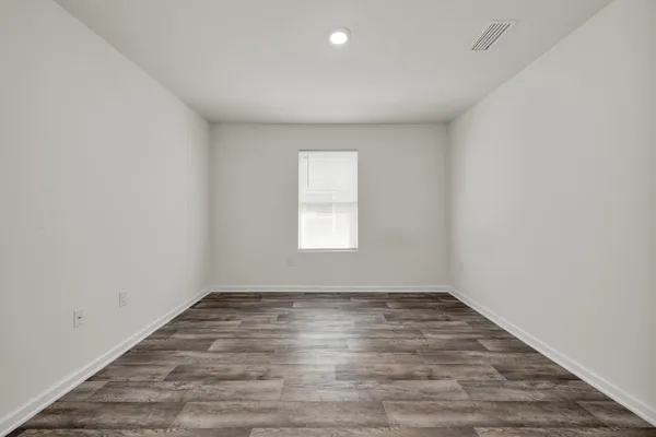 $2,150 | 5557 Galahad Trail, Milton, FL 32583