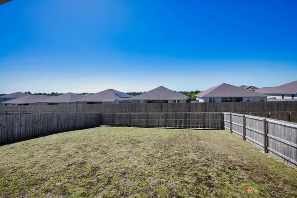 $2,150 | 5557 Galahad Trail, Milton, FL 32583