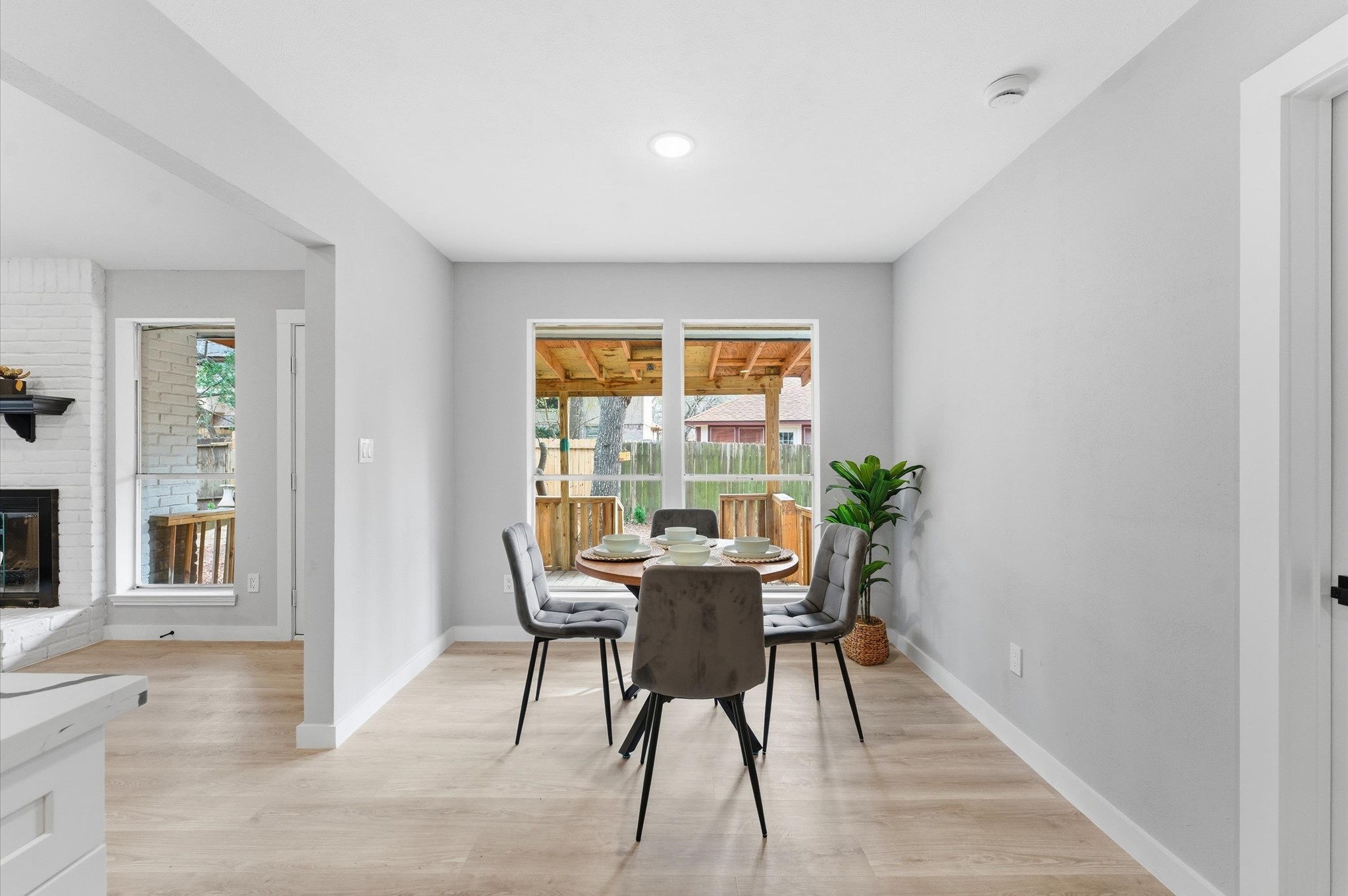 30 North Drifting Leaf Court Spring, TX 77380 - Photo 20 of 42 Staged dining area