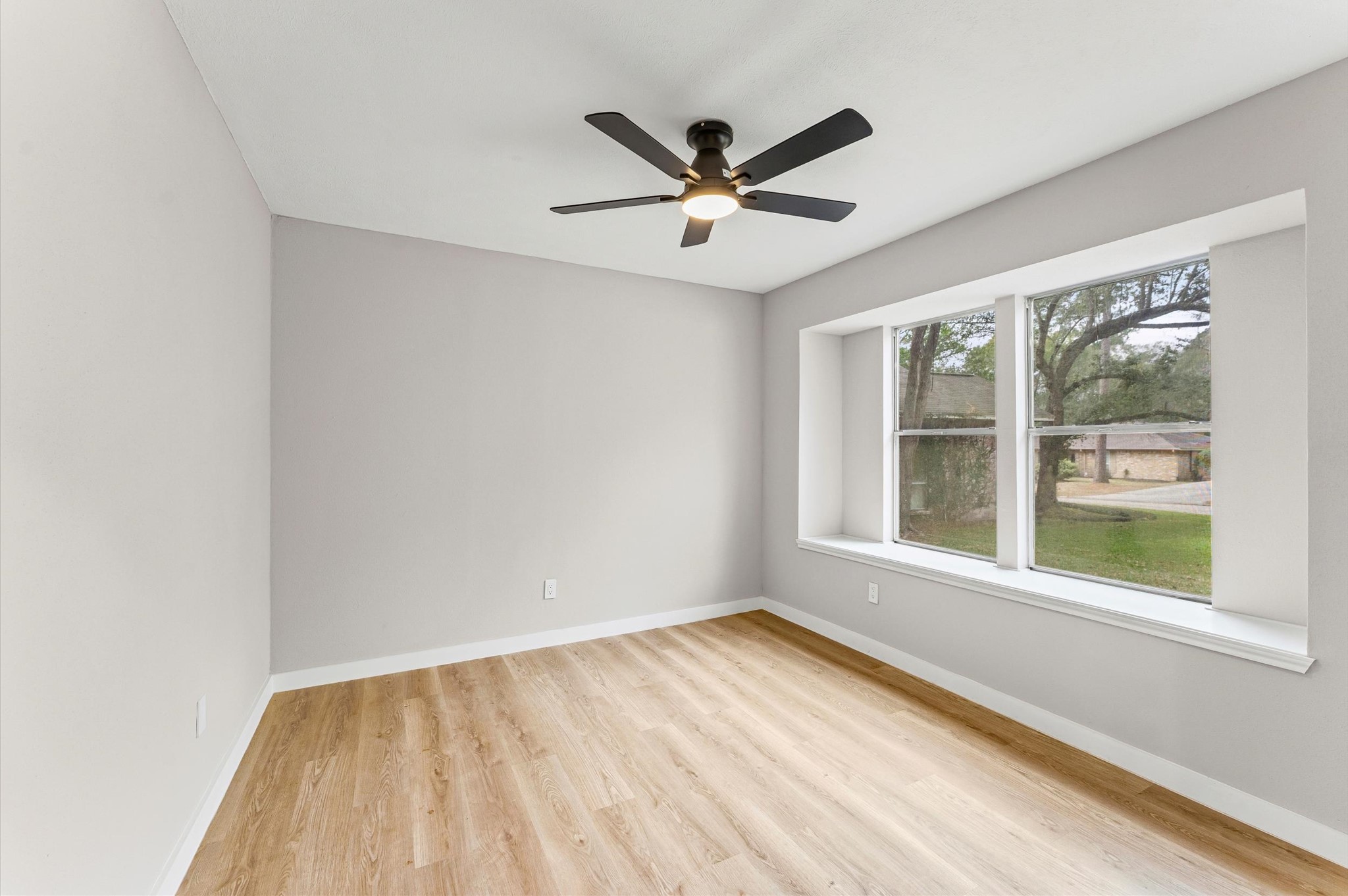 30 North Drifting Leaf Court Spring, TX 77380 - Photo 6 of 42 office area or 4th bedroom
