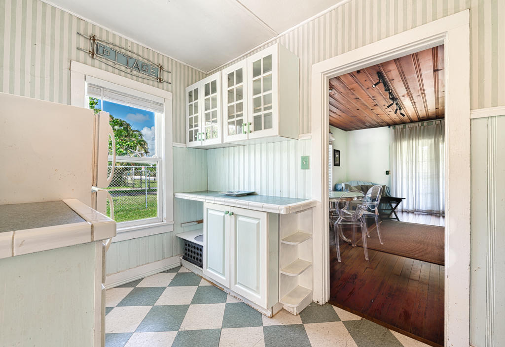 626 Potter Road Boynton Beach, FL 33435 - Photo 19 of 27 Kitchen