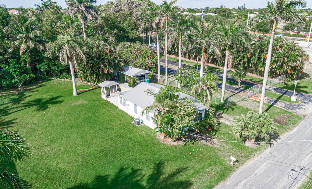626 Potter Road Boynton Beach, FL 33435 - Photo 2 of 27 Front of house