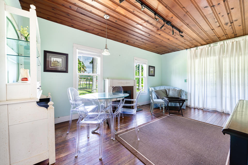 626 Potter Road Boynton Beach, FL 33435 - Photo 21 of 27 Living Room