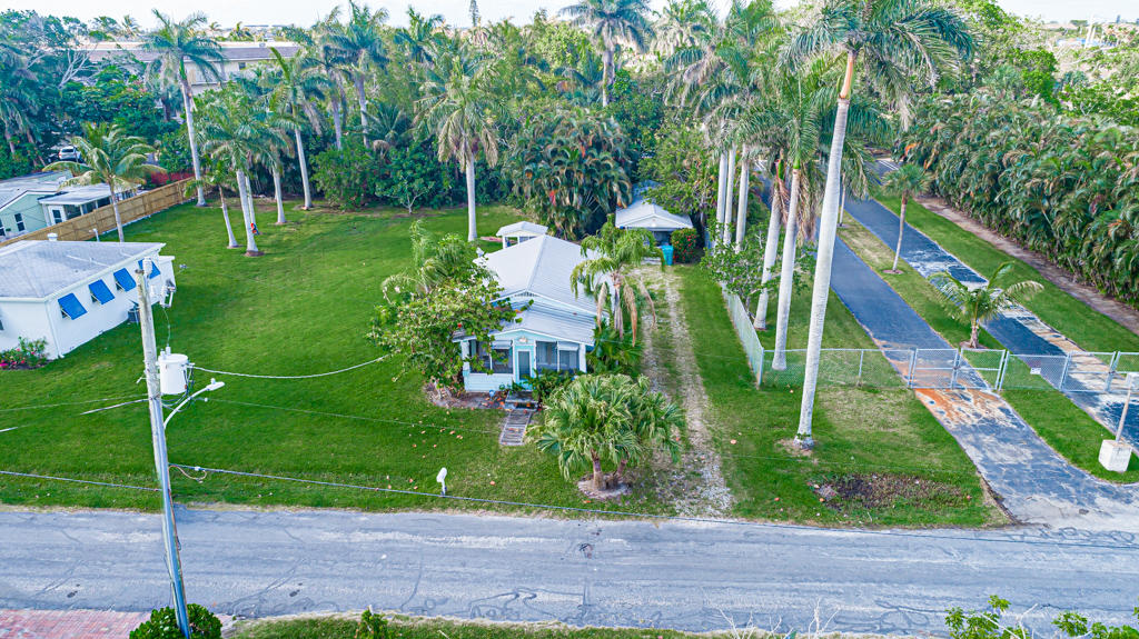 626 Potter Road Boynton Beach, FL 33435 - Photo 25 of 27 View of property