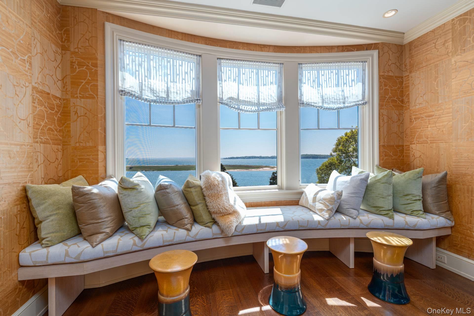 1350 West Cove Road Cutchogue, NY 11935 - Photo 28 of 49 Sitting Room Views