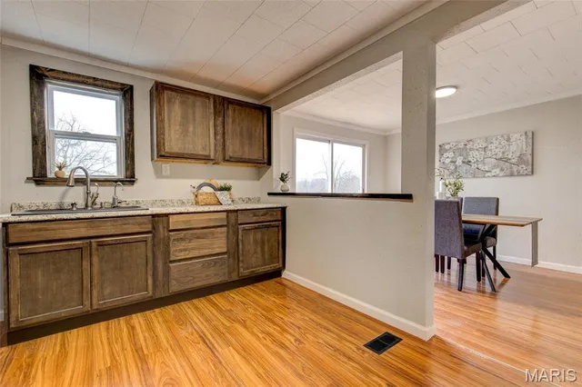 $179,900 | 255 Tanoak Avenue, Royal Lakes, IL 62685