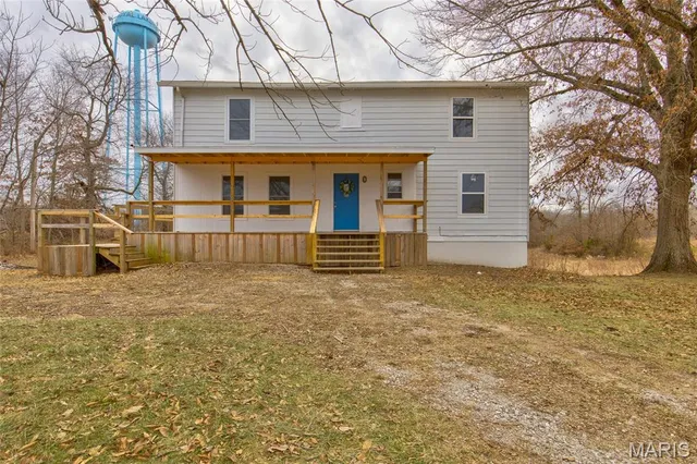 $168,900 | 255 Tanoak Avenue, Shipman, IL 62685