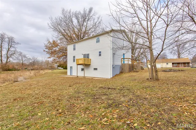 $168,900 | 255 Tanoak Avenue, Shipman, IL 62685