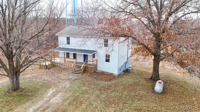 $179,900 | 255 Tanoak Avenue, Royal Lakes, IL 62685