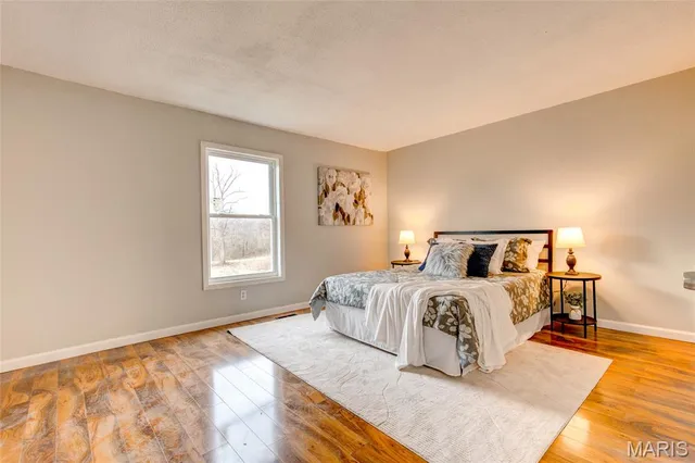 $179,900 | 255 Tanoak Avenue, Royal Lakes, IL 62685