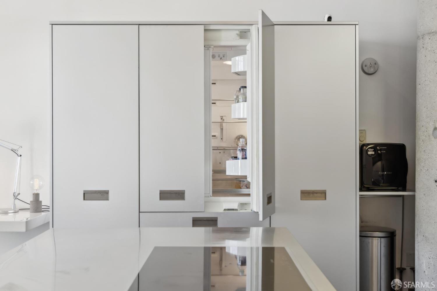 461 2nd Street, Unit 558T San Francisco, CA 94107 - Photo 19 of 37 a bathroom with a bathtub and a shower