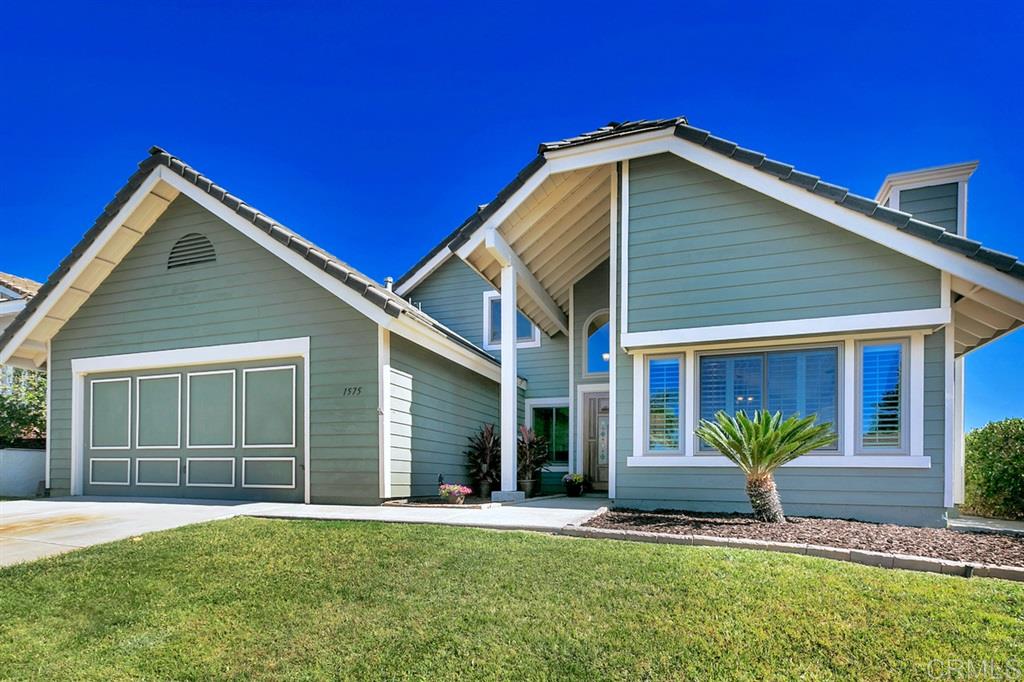 1575 Hawk View Drive Encinitas, CA 92024 - Photo 2 of 25