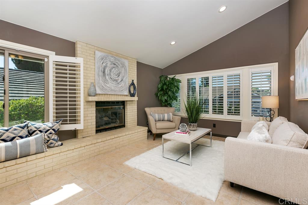 1575 Hawk View Drive Encinitas, CA 92024 - Photo 6 of 25
