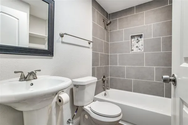 $1,750 | 2216 Marburg Street, Dallas, TX 75215