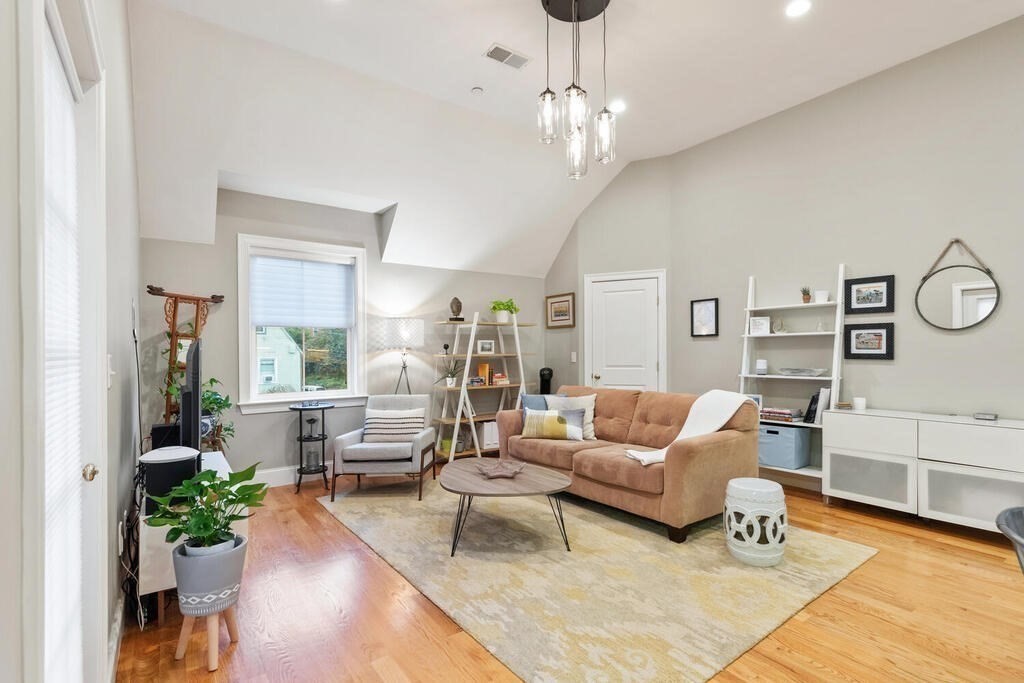 6 Peter Parley Road, Unit 3 Boston, MA 02130 - Photo 5 of 23