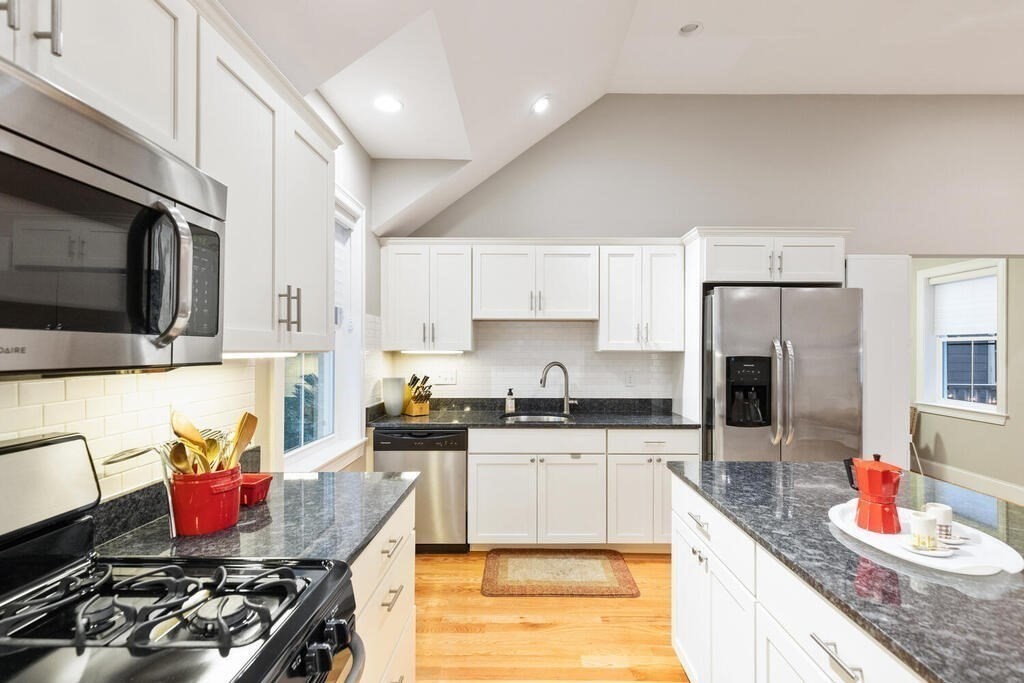 6 Peter Parley Road, Unit 3 Boston, MA 02130 - Photo 8 of 23