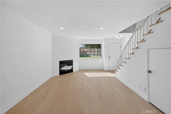$595,000 | 9325 Sunland Park Drive, Unit 2, Sun Valley, CA 91352