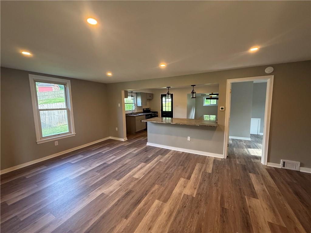739 Highway 130 Trafford, PA 15085 - Photo 5 of 28