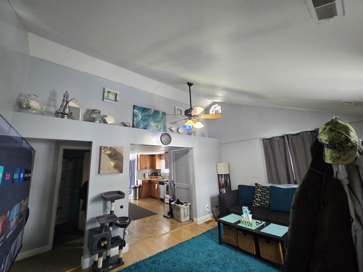 10N827 Hawthorne Street Elgin, IL 60123 - Photo 3 of 11