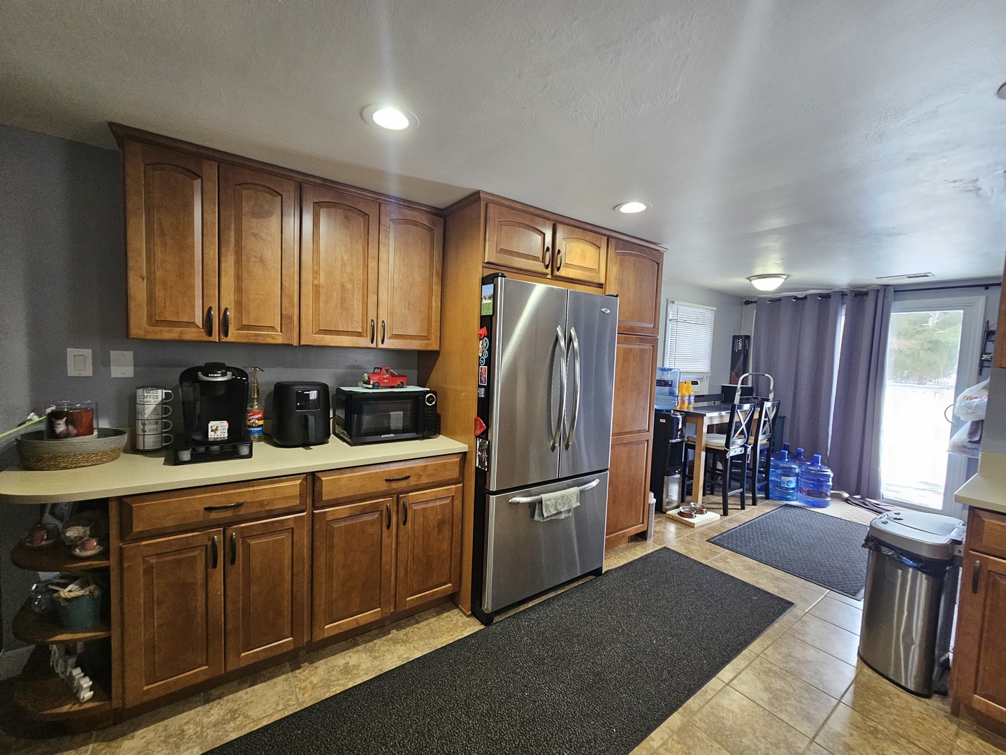 10N827 Hawthorne Street Elgin, IL 60123 - Photo 5 of 11