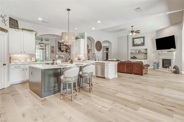 $6,000 | 5323 Lake Hill Farm Way, Fulshear, TX 77406