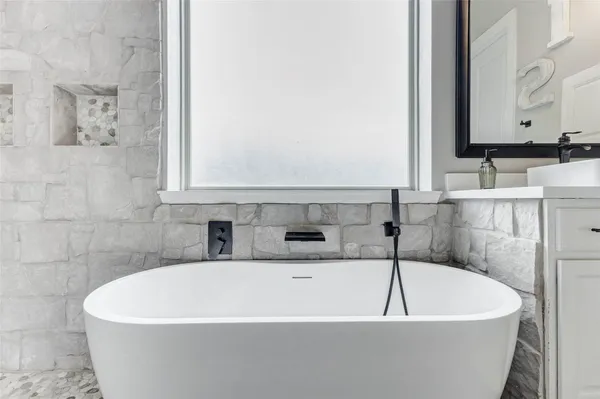 $6,000 | 5323 Lake Hill Farm Way, Fulshear, TX 77406