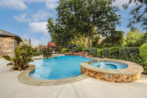 $6,000 | 5323 Lake Hill Farm Way, Fulshear, TX 77406