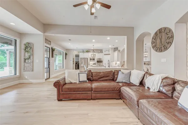 $6,000 | 5323 Lake Hill Farm Way, Fulshear, TX 77406