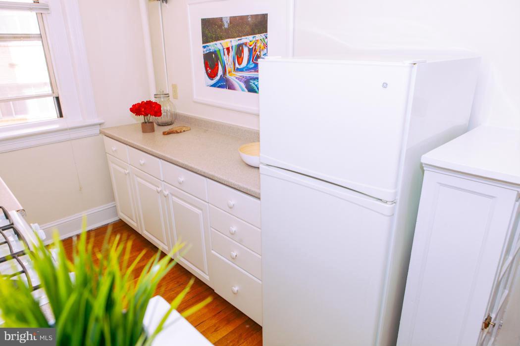 1954 Columbia Road Northwest, Unit 307 Washington, DC 20009 - Photo 17 of 22 Kitchen