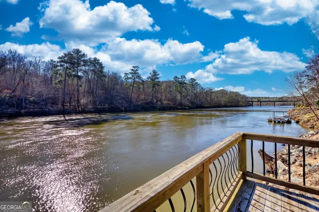 a view of a house with a park view