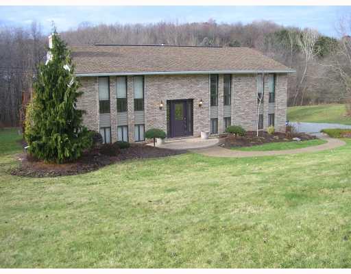 320 Tracy Lane Apollo, PA 15613 - Photo 1 of 8 Exterior Front.