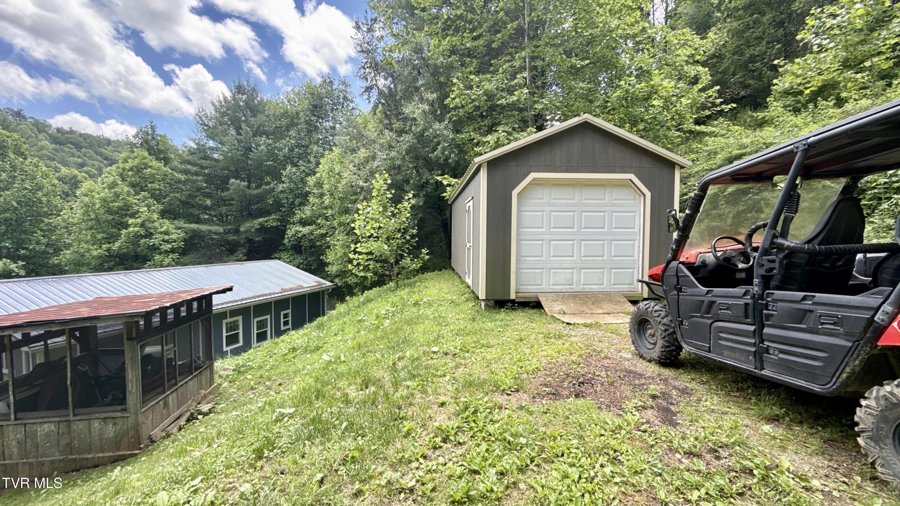 671 Antioch Road Mountain City, TN 37683 - Photo 36 of 41 GIDXE9579