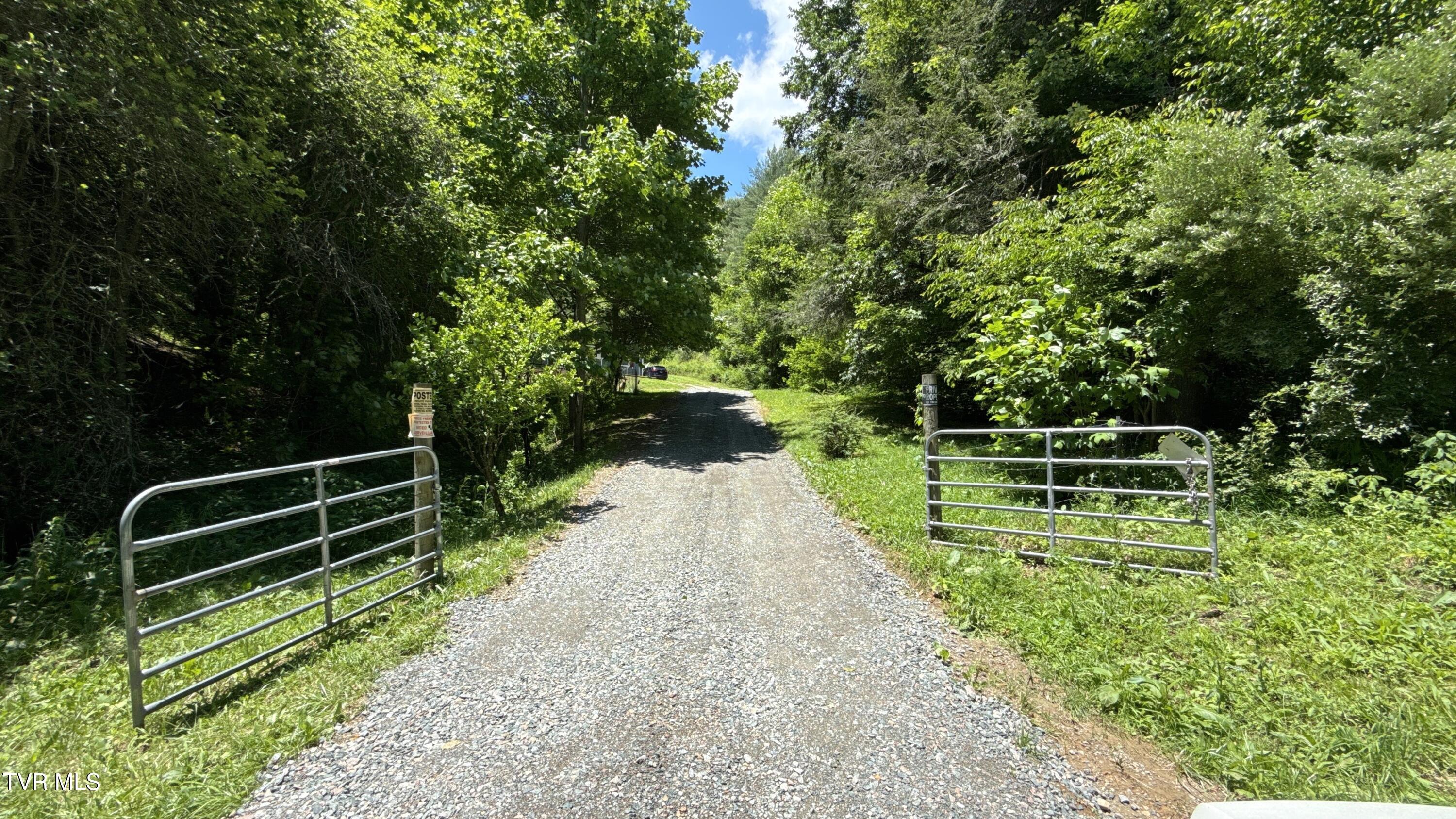 671 Antioch Road Mountain City, TN 37683 - Photo 40 of 41 DJI_20250608_135012_994