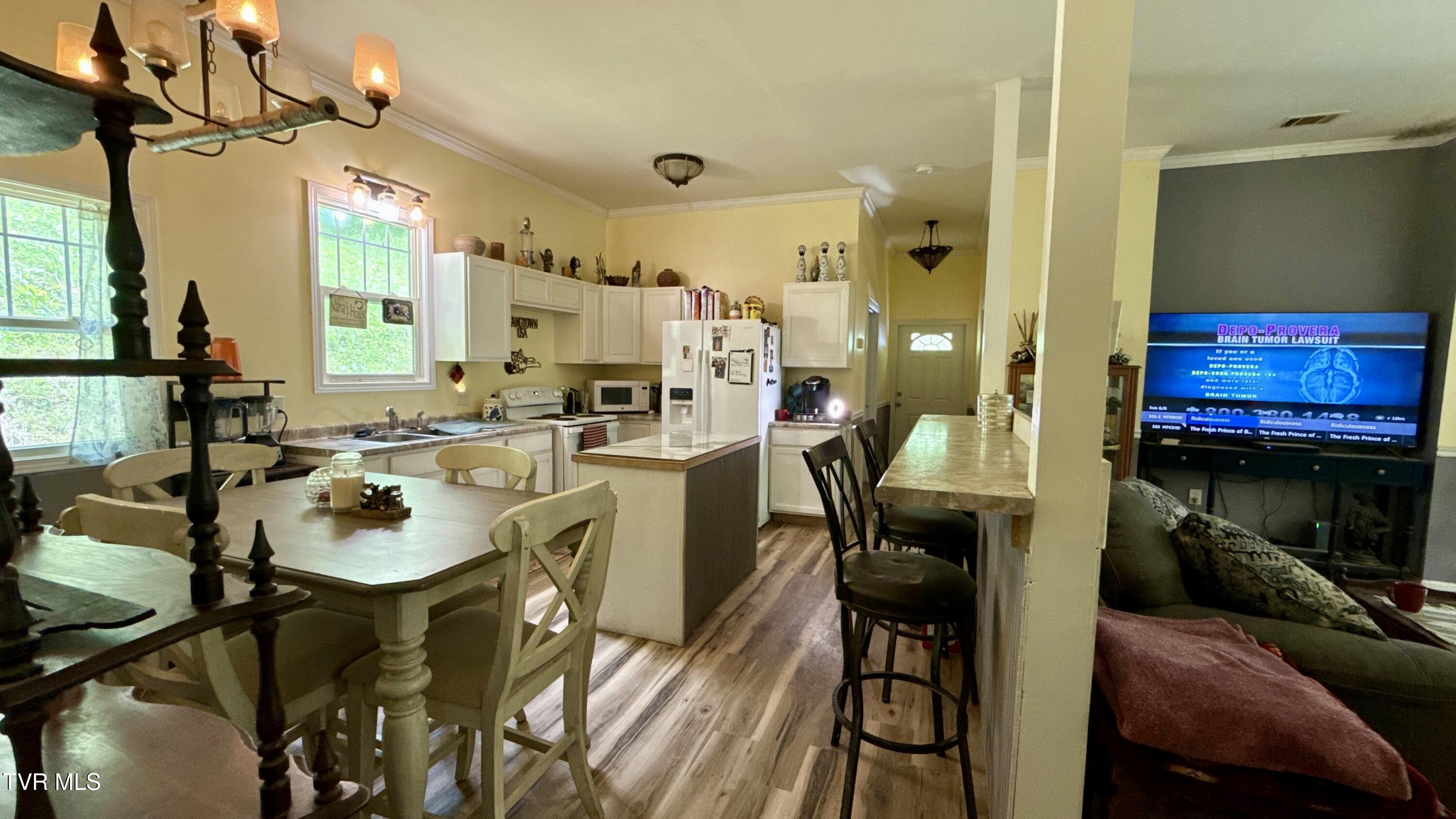 671 Antioch Road Mountain City, TN 37683 - Photo 8 of 41 TENEE3652