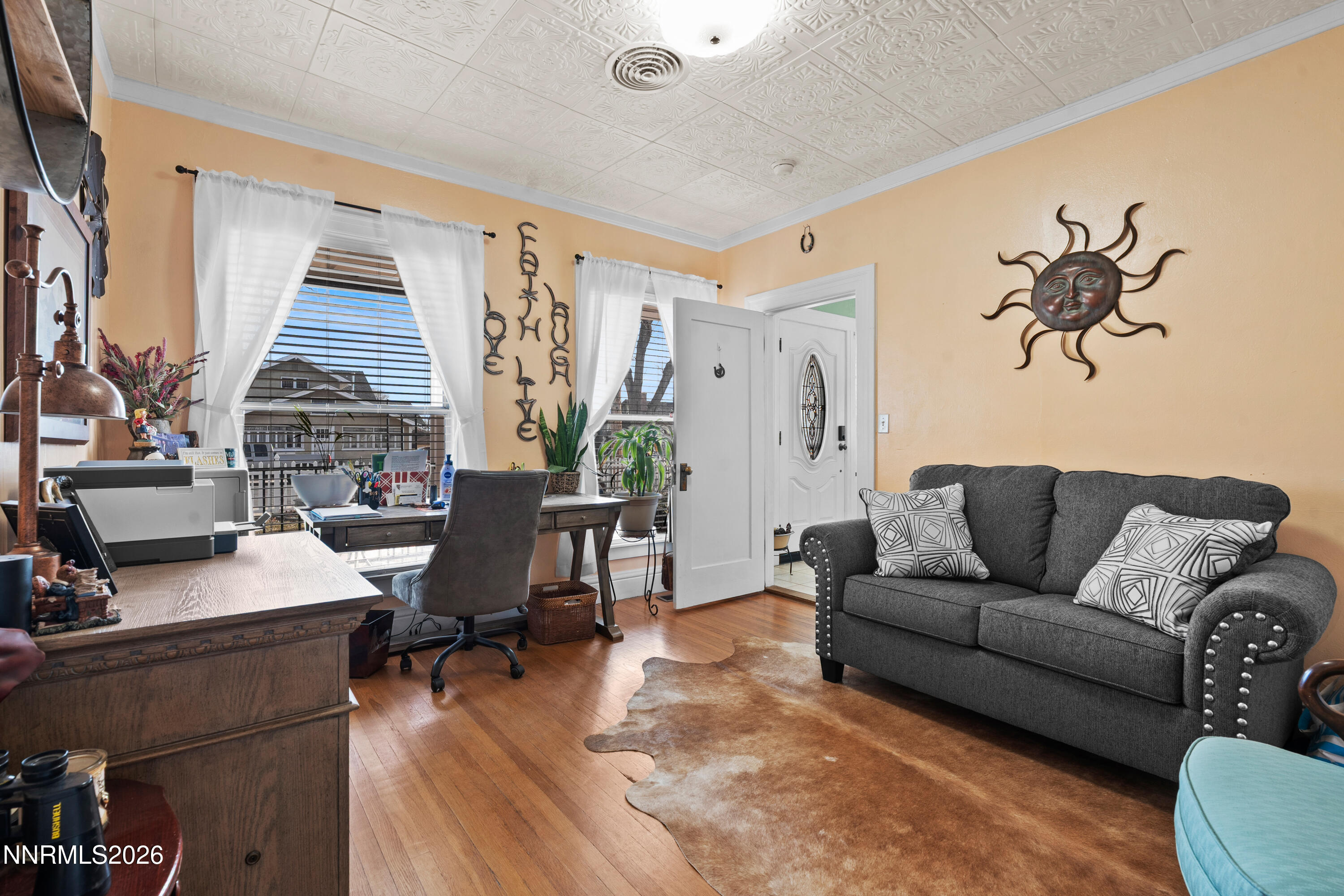 90 South Allen Street Fallon, NV 89406 - Photo 19 of 41 a living room with furniture and a large window
