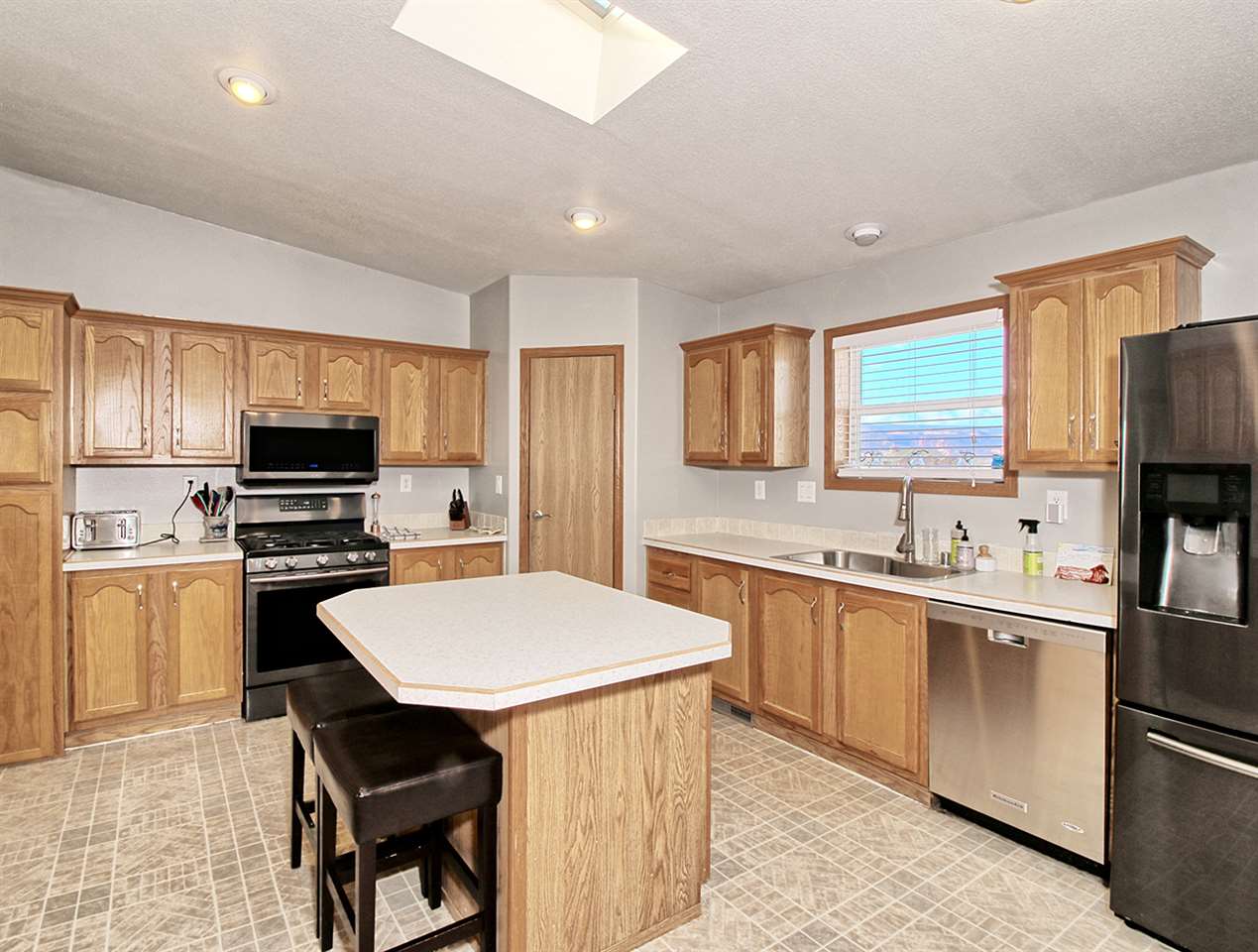 1057-19 19 1/2 Road Fruita, CO 81521 - Photo 9 of 37 Gallery Image 9