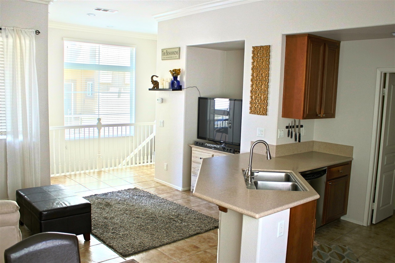 496 Almond Road San Marcos, CA 92078 - Photo 11 of 20 Gallery Image 11