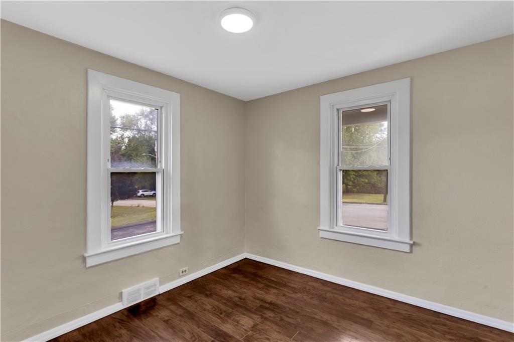 10149 Washington Avenue Irwin, PA 15642 - Photo 18 of 36