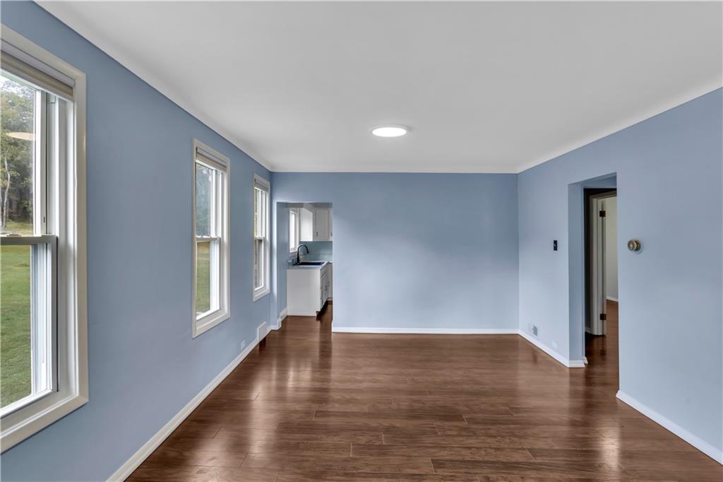 10149 Washington Avenue Irwin, PA 15642 - Photo 5 of 36